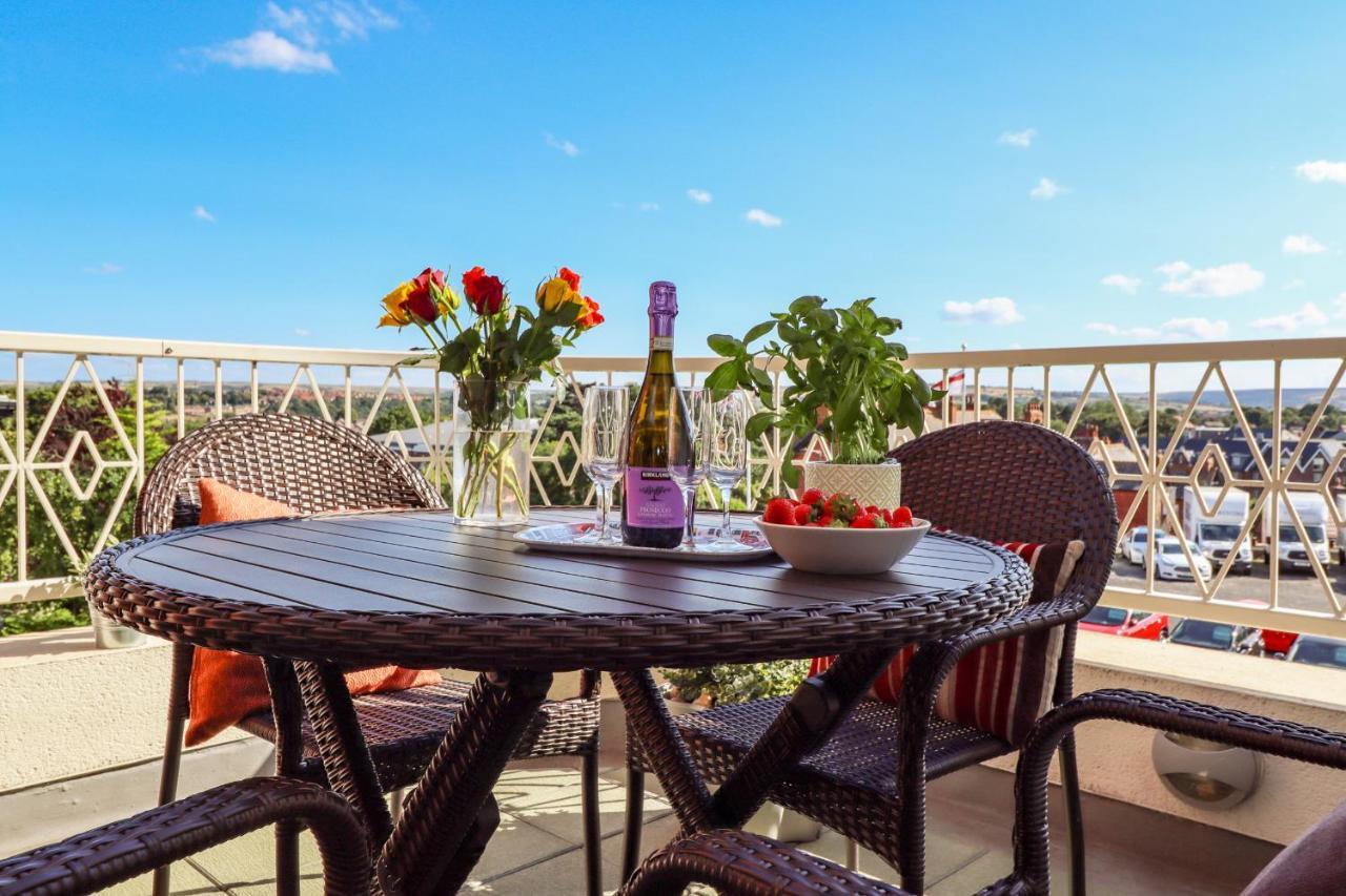 Apartment Above & Beyond Whitby