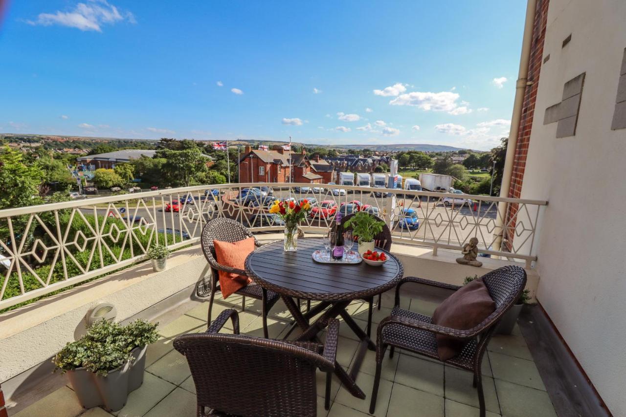 Above & Beyond Apartment